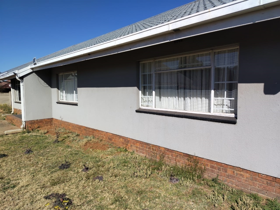 4 Bedroom Property for Sale in Vaalpark Free State